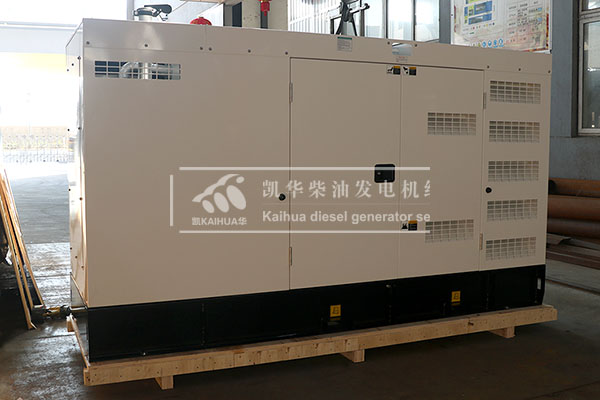上?？蛻粲嗁徱慌_200kw靜音發(fā)電機組成功出廠